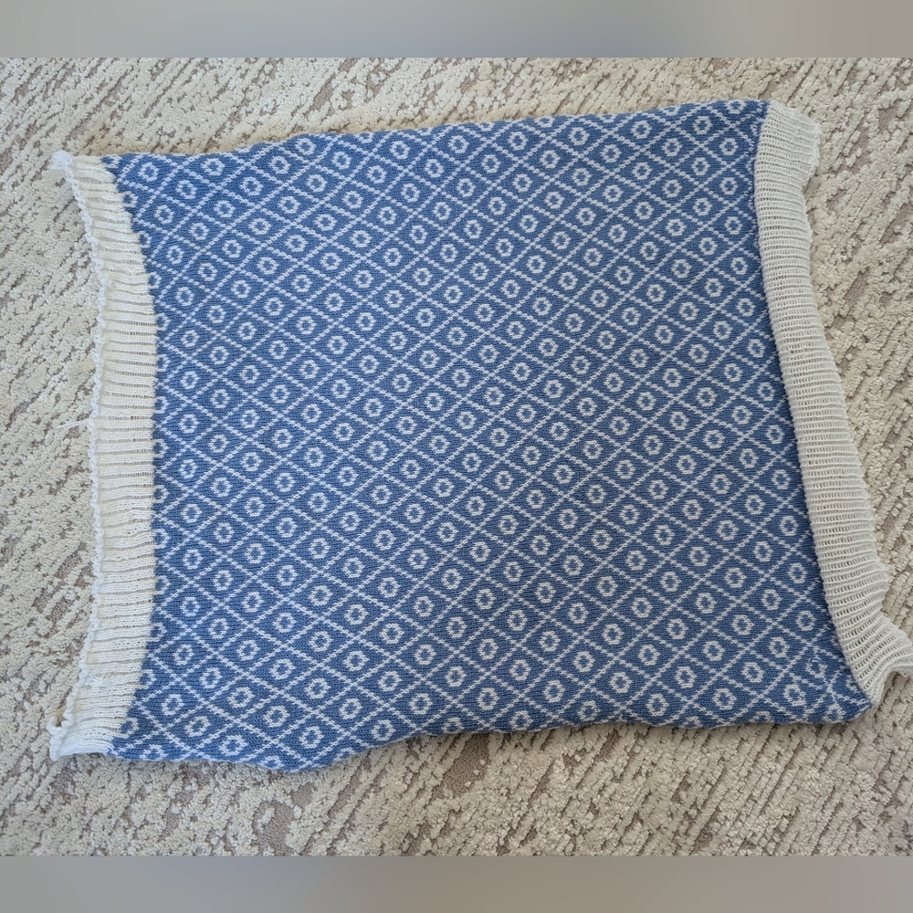 Blue and White Acrylic Diamond Fair Isle Machine Knit Small Blanket, Table Cover